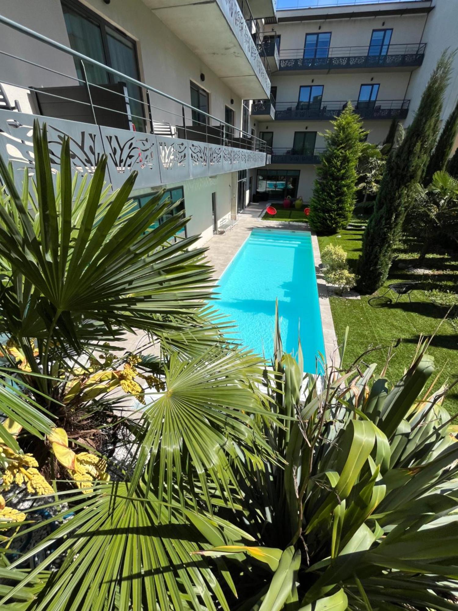 Logis Victor Hugo &