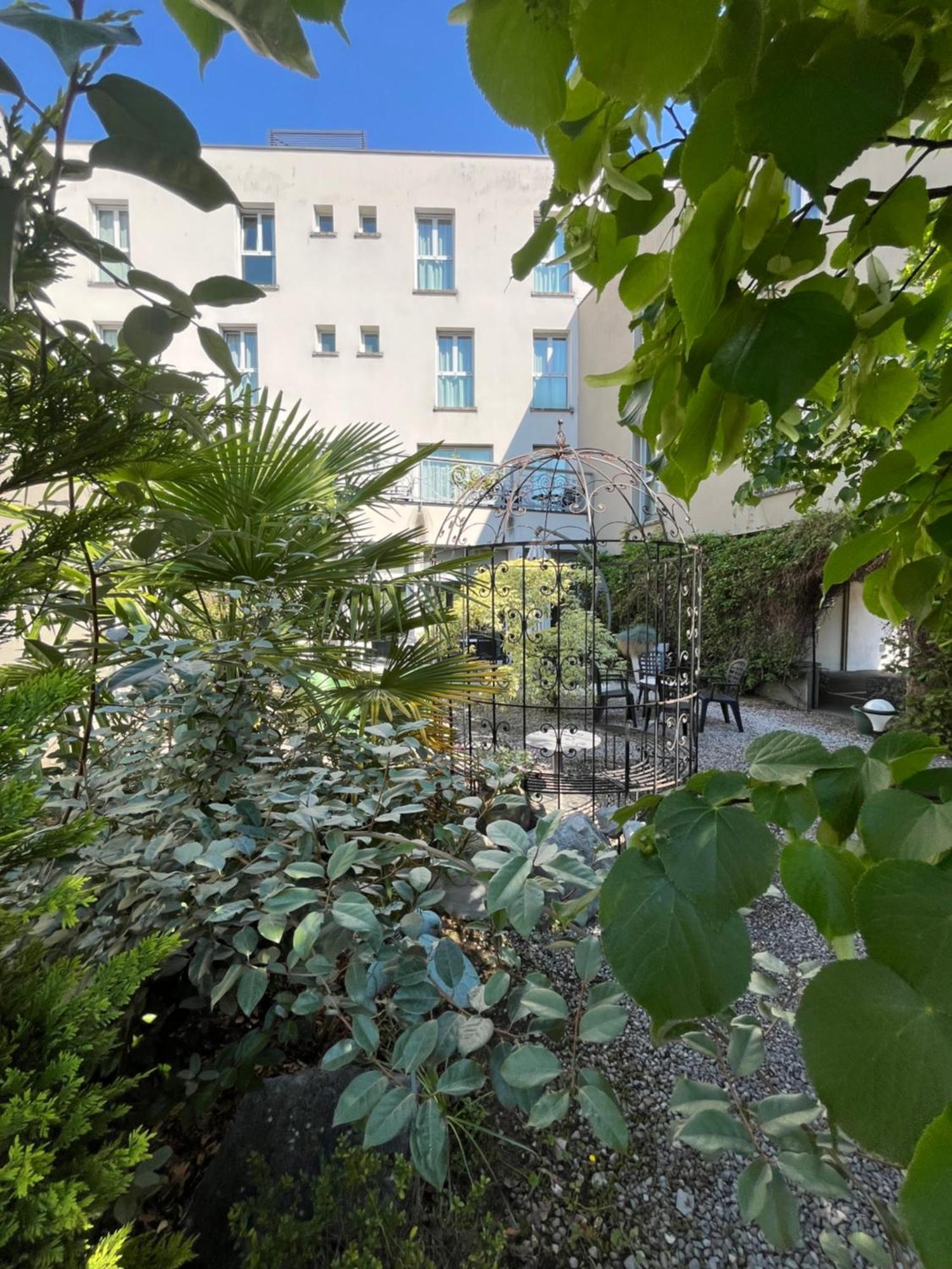 Logis Victor Hugo & Hotel